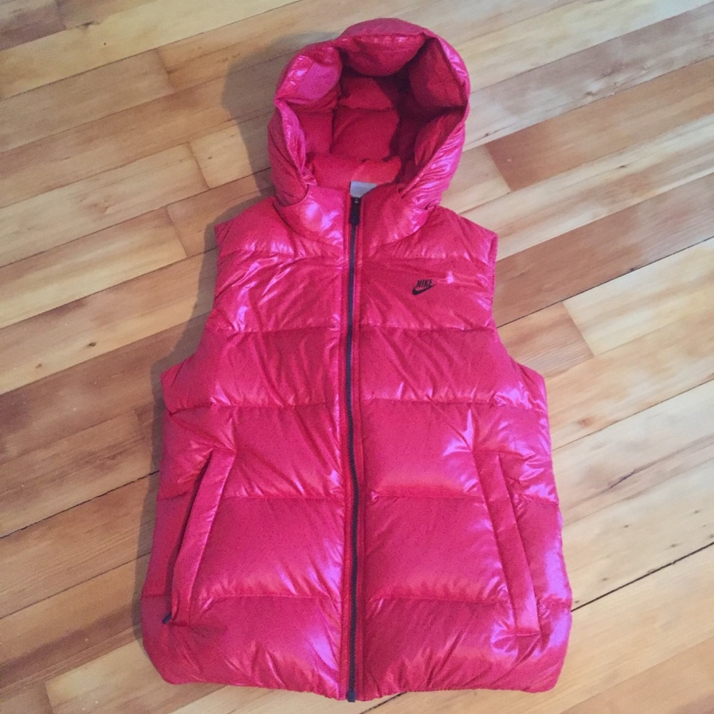 Nike hooded puffer vest